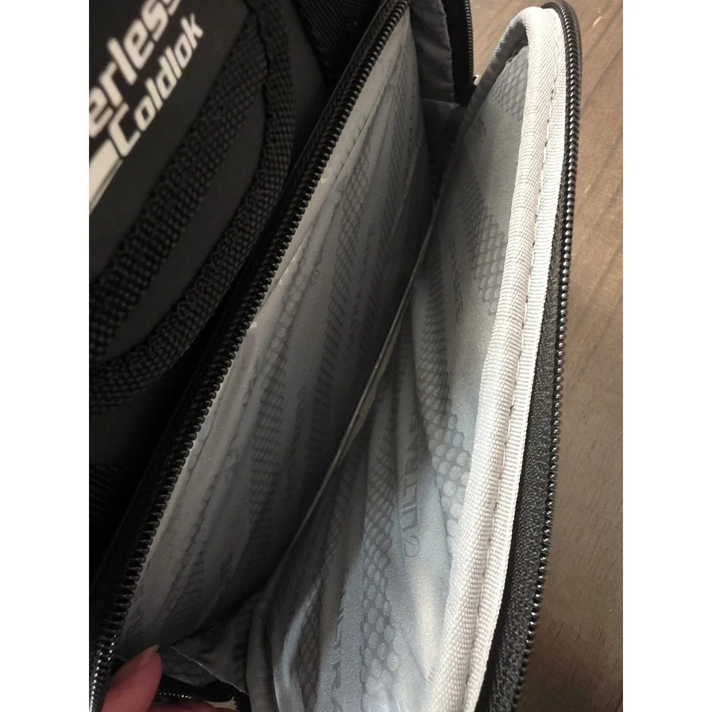 Tommy Bahama Zipperless Coldlok 9 Can Lunch Box Cooler American Flag Black NWT